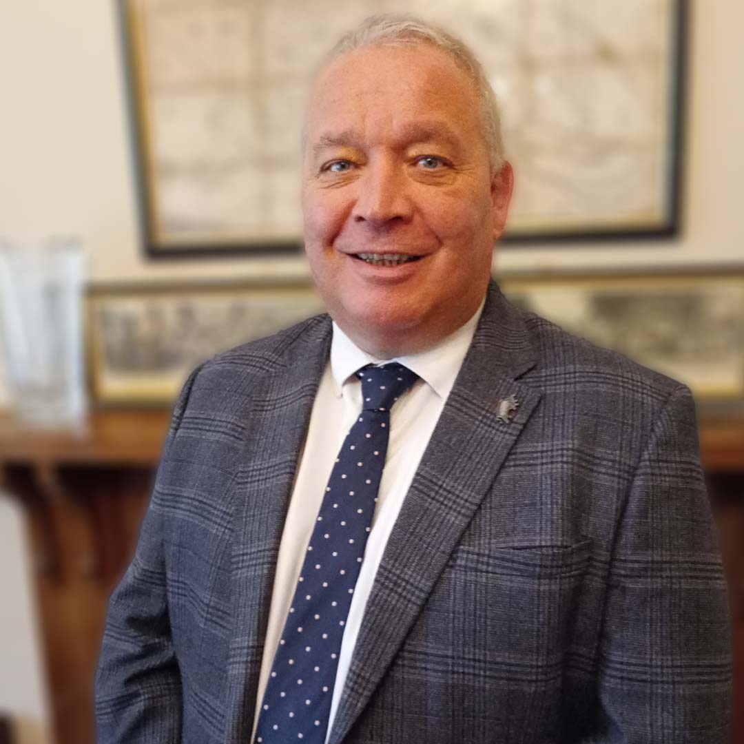 Mr Dominic Findlay, Warden of Llandovery College